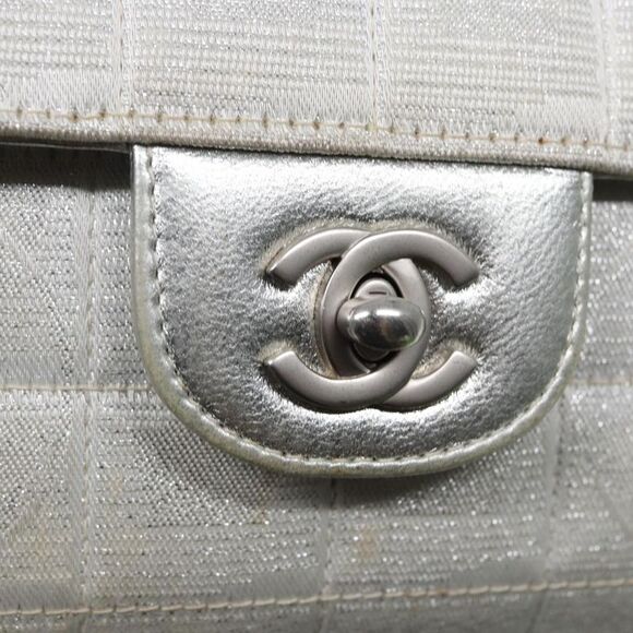 Chanel Chocolate Bar Beige Synthetic Clutch Bag (Pre-Owned) - Picture 12 of 16